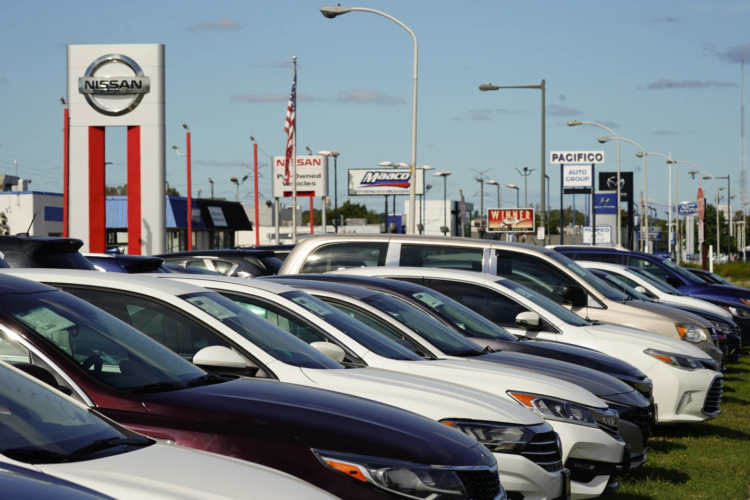Increasing Rates by the Federal Reserve Take a Toll on Car Buyers: Surge in Auto-Loan Rejections Reported